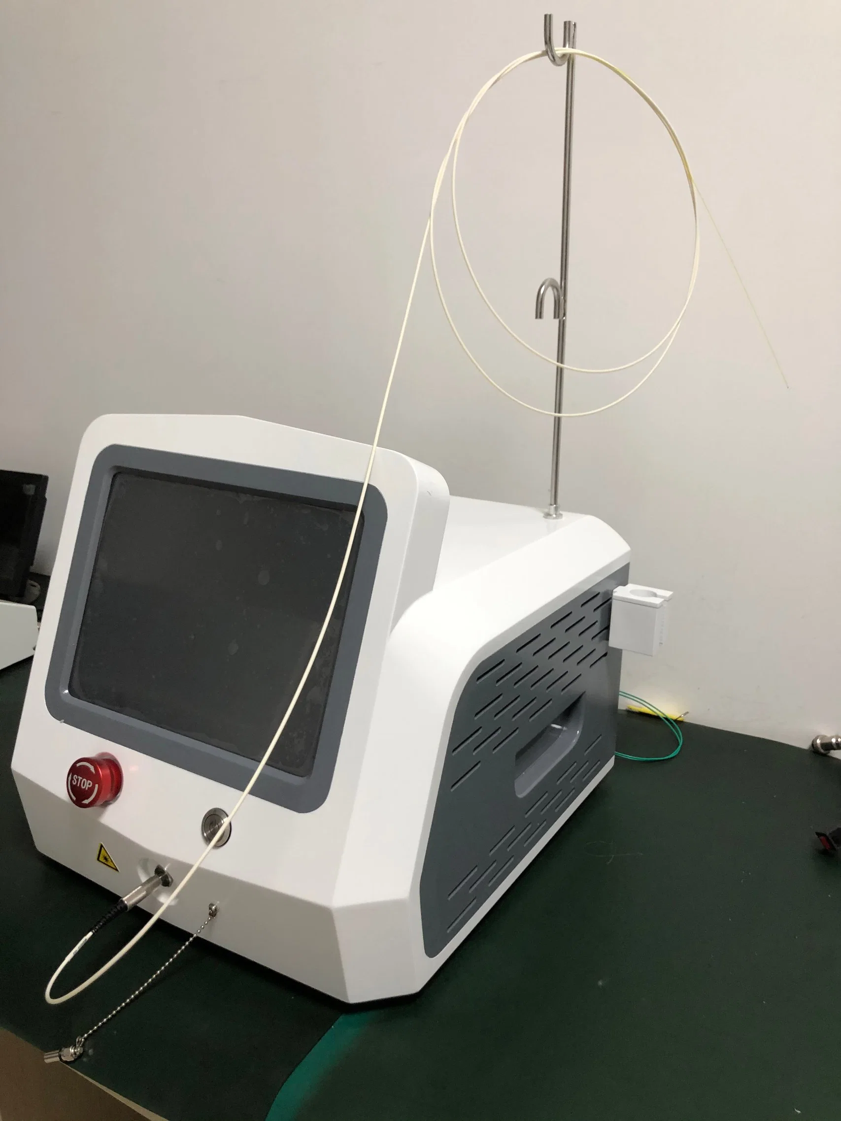 2023 Hospital Ginecologia Cosméticos Vaginal a laser portátil apertando a espessura da parede vaginal aumentar a produção de colágeno Máquina Laser com Dual 980nm 1470nm