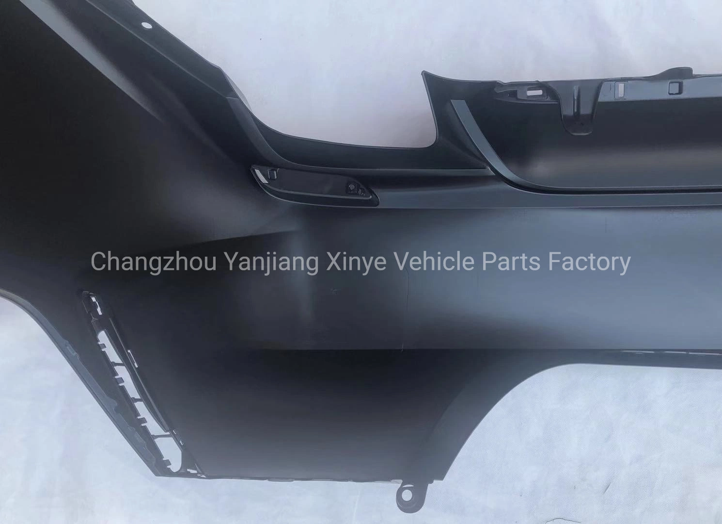 Tyj for Camry 2021 USA Se Xse Back Rear Bumper Auto Sapre Parts PP Material Car Accessories