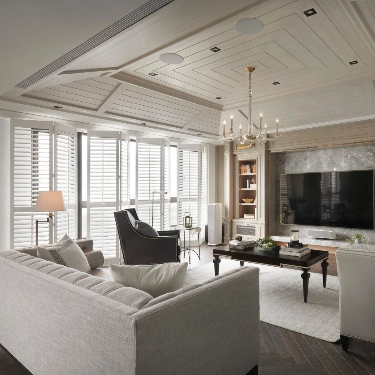 Bay Window Plantation Shutters for Excellent Quality