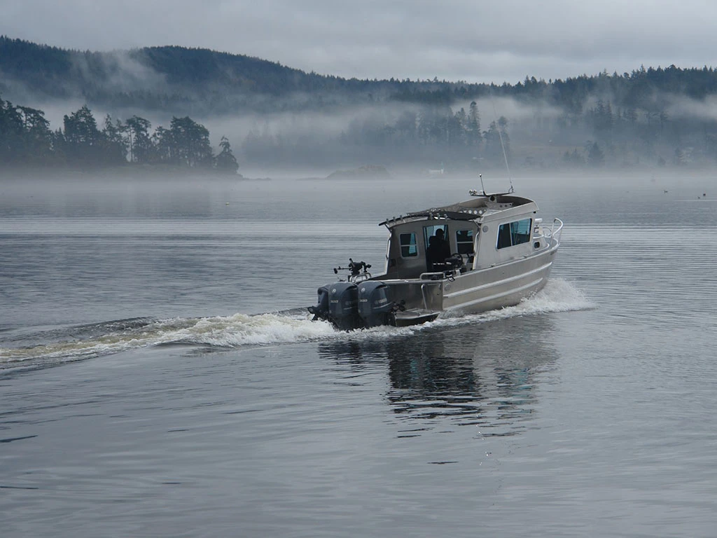 Kinocean Welded Aluminum Fishing Luxury Deep-V Cabin Cruiser Boat