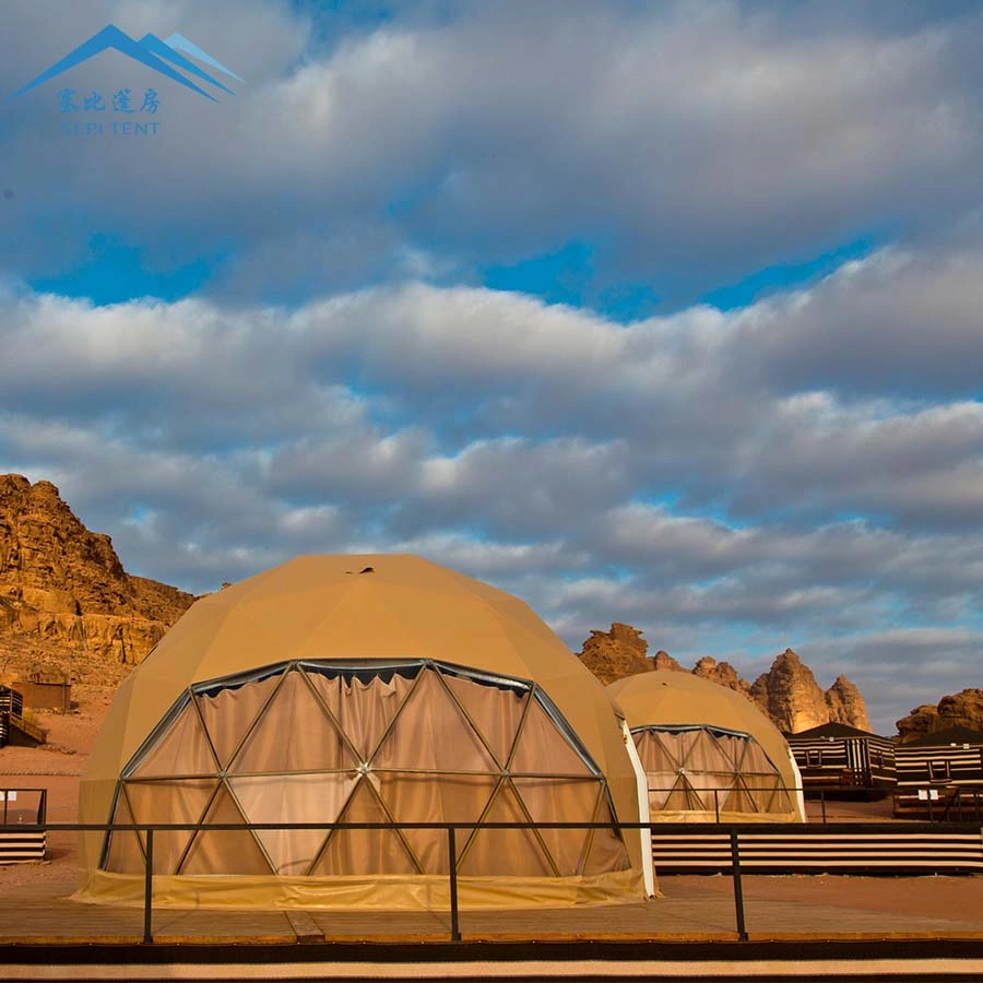 Hôtel de luxe en plein air avec tente dôme pour le camping