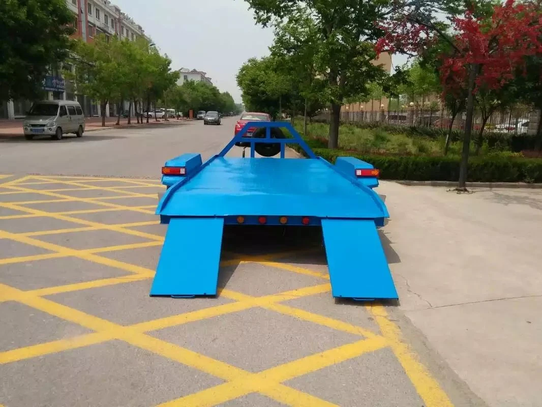 La rampa cubierta de aleación Ligero coche transportista remolques los ejes de doble remolque coche con rampa