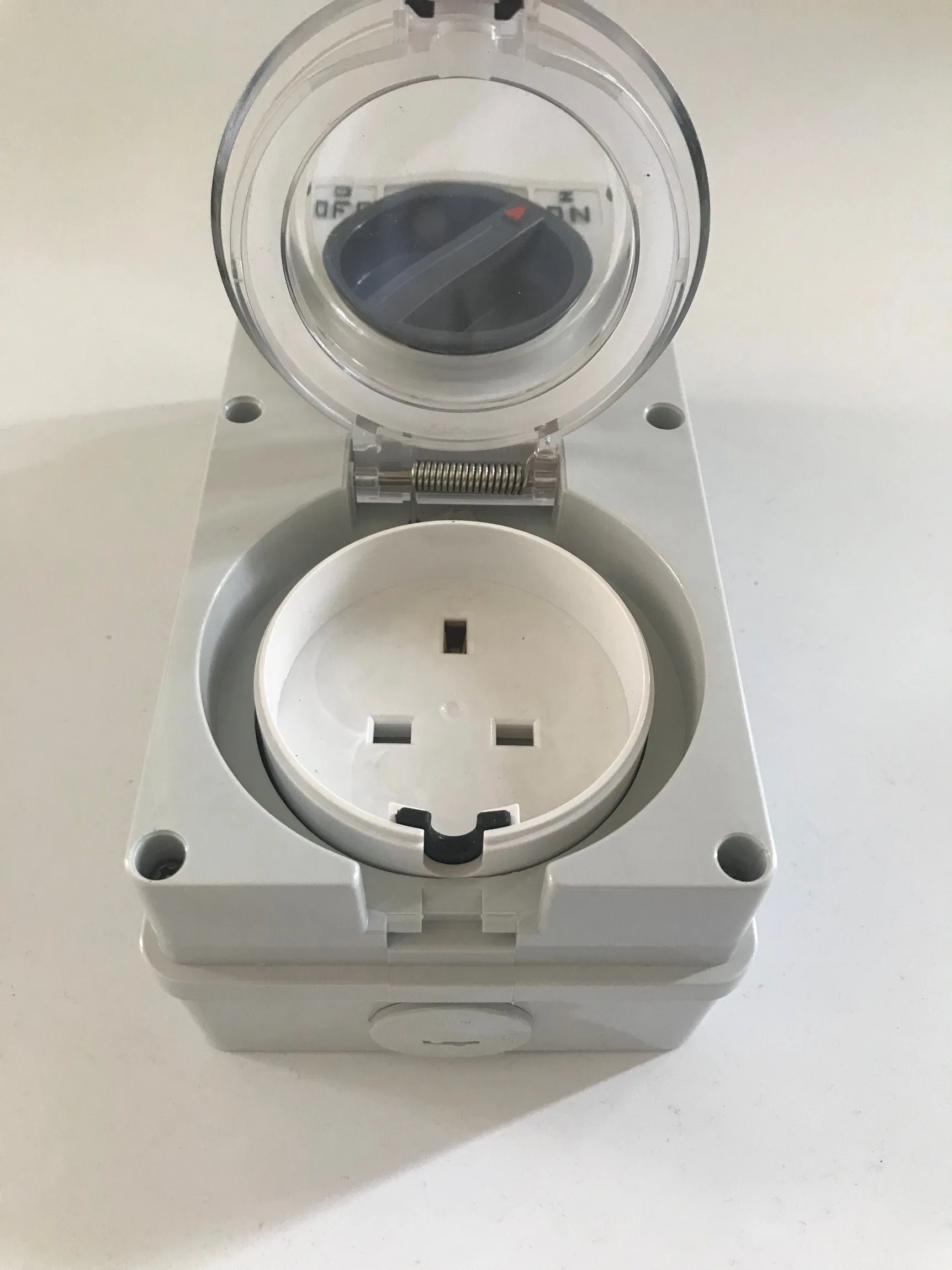 China Manufacturer Waterproof Socket Australia Standard