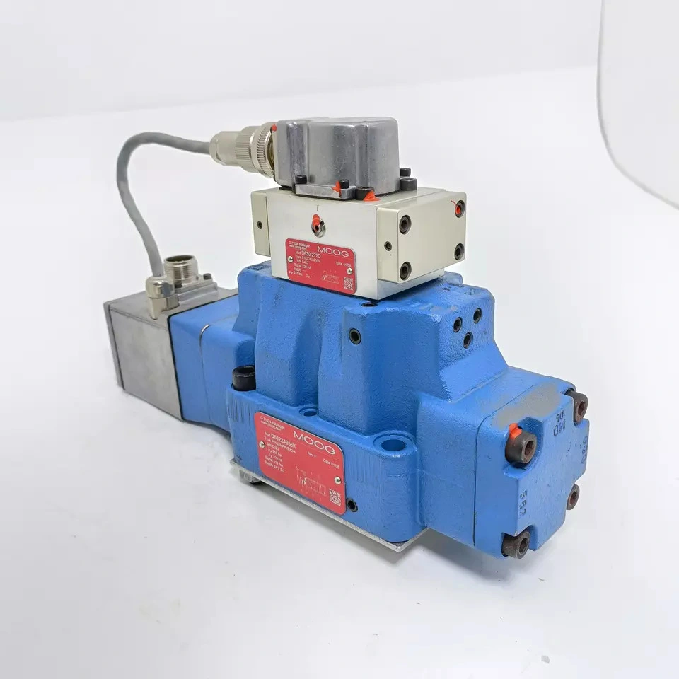 Hot Sell Moog D662 D661 D634 D635 D633 D952 D791 D792 D062 Proportional Valve D061-9312 Electro-Hydraulic Servo Valve