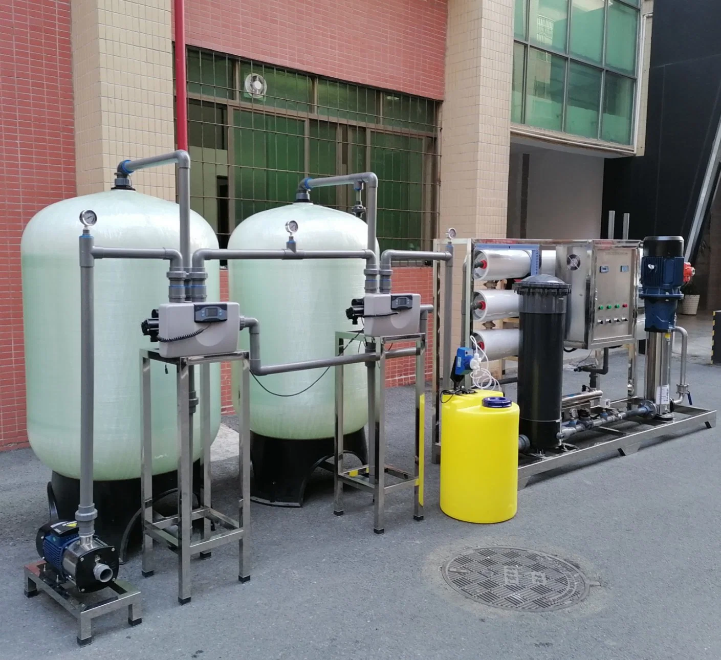 6000 lph Desalación de Agua de Pozo Salado Industrial sistema de Osmosis Inversa tratamiento purificador de agua potable Filtro de la planta de purificación de la máquina RO