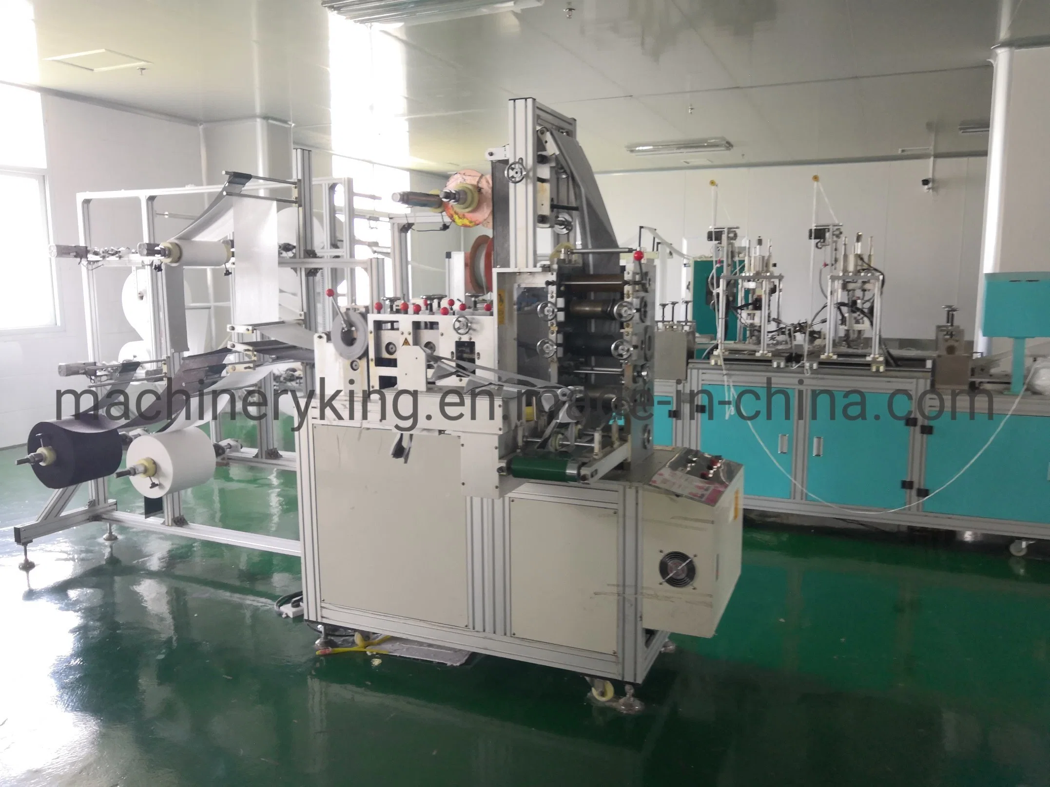 Medical Surgical Mask Making Machine Fully Automatic Disposable Machine for Making Face Mask Nonwoven Dust