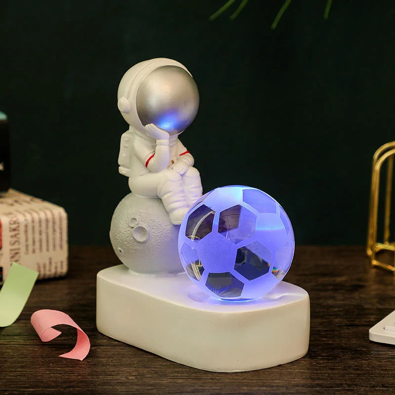 LED Astronaut Luna Regalos Cristal bola de vidrio Luz nocturna para Desktop Ornament