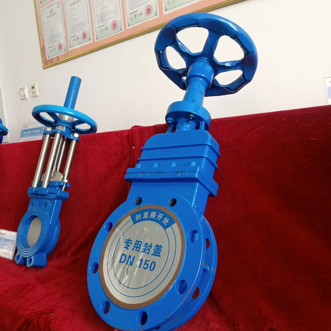 Wcb Ductile Iron Stainless Steel Bonnet Wafer Knife Gate Valve