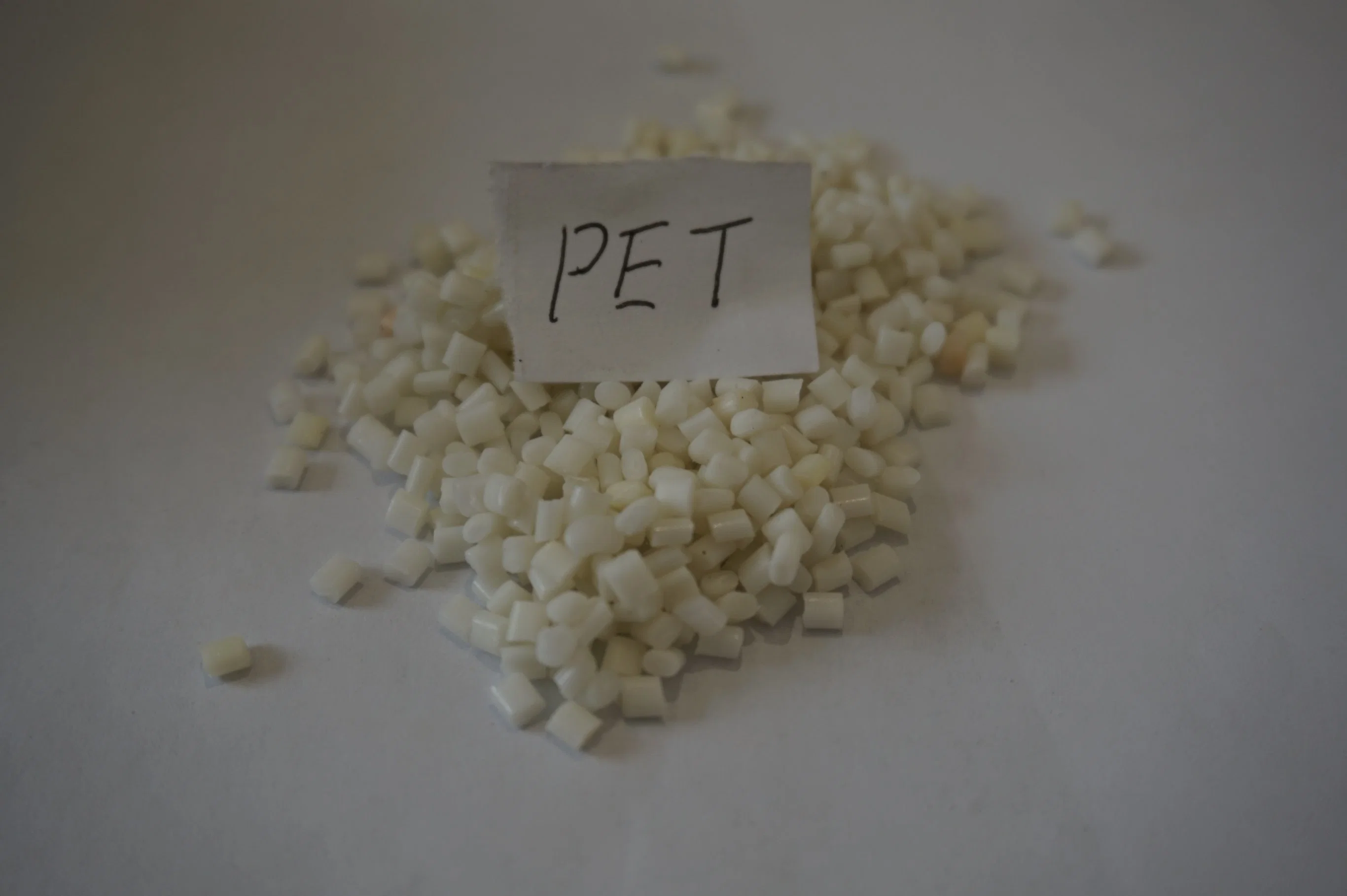 Virgin Plastic Pellets Raw Material Pet Resin Granule Pet Bottle Scrap Polyethylene Terephthalate