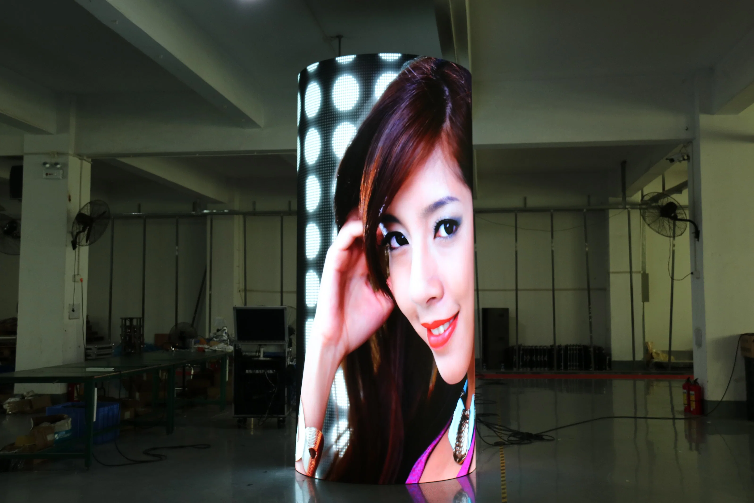 LED Cylindrical Screen