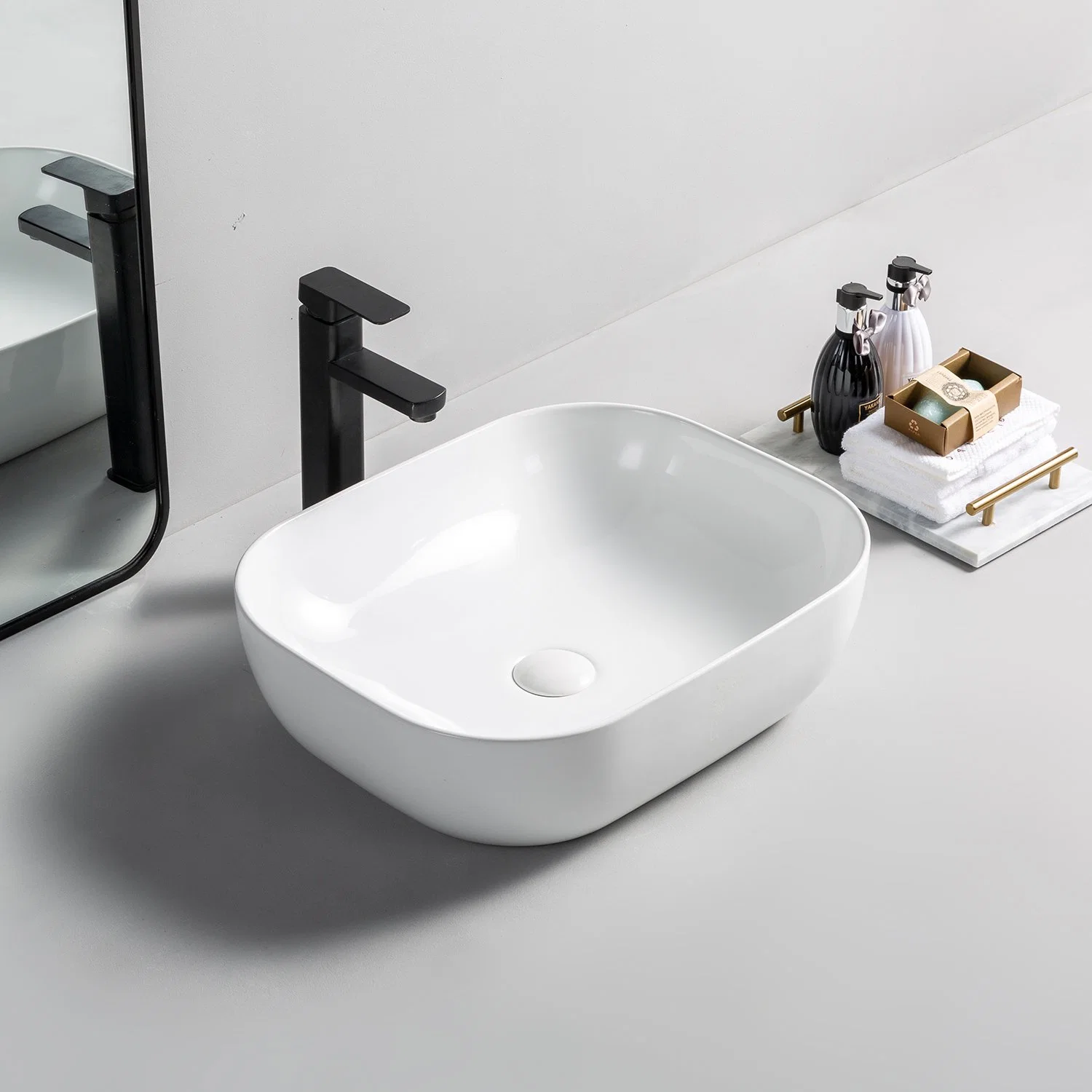 Европейский стандартный Sanitary Ware Ceramic Art Hand Wash Basin Квадратная керамическая раковина для ванной комнаты