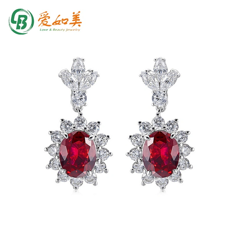 Alimentation en usine 18K boucles d'oreilles plaquées or ensemble bague corindon rouge Bijoux en zirconium à losanges en pierre précieuse