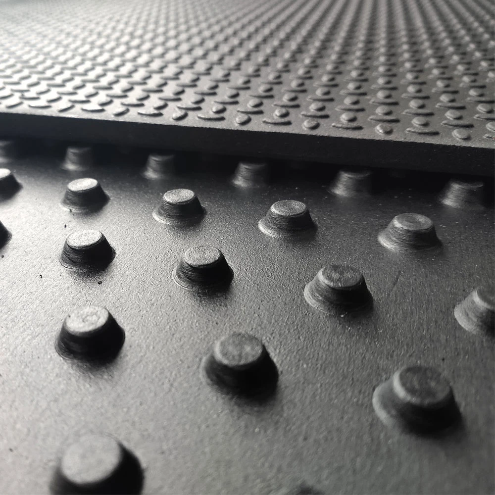 Rubber Stable Walkway Mat