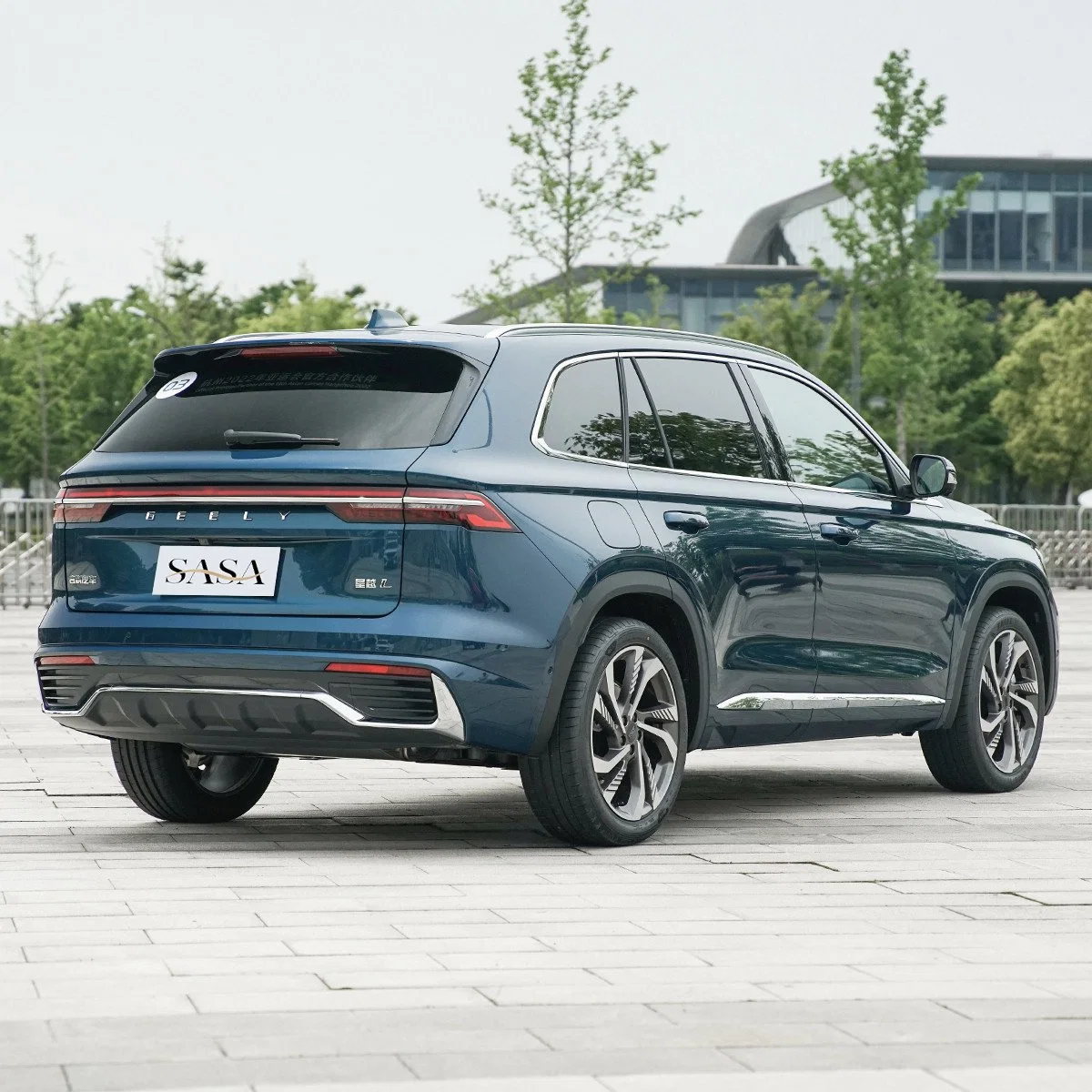 Voiture Geely Monjaro Geely Xingyue L'essence à haute vitesse pour les adultes de voiture de SUV de luxe SUV vendus du pont avant