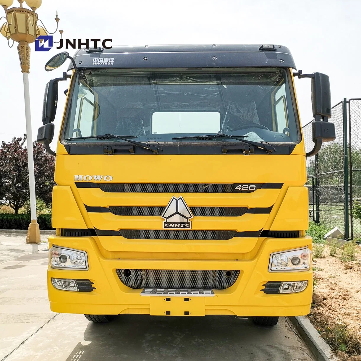 New Sinotruck HOWO 10 Wheel Tractor Truck Used 6X4 371HP 420HP Tractor Tow Trailer Head Cargo Prime Mover Truck for Sale