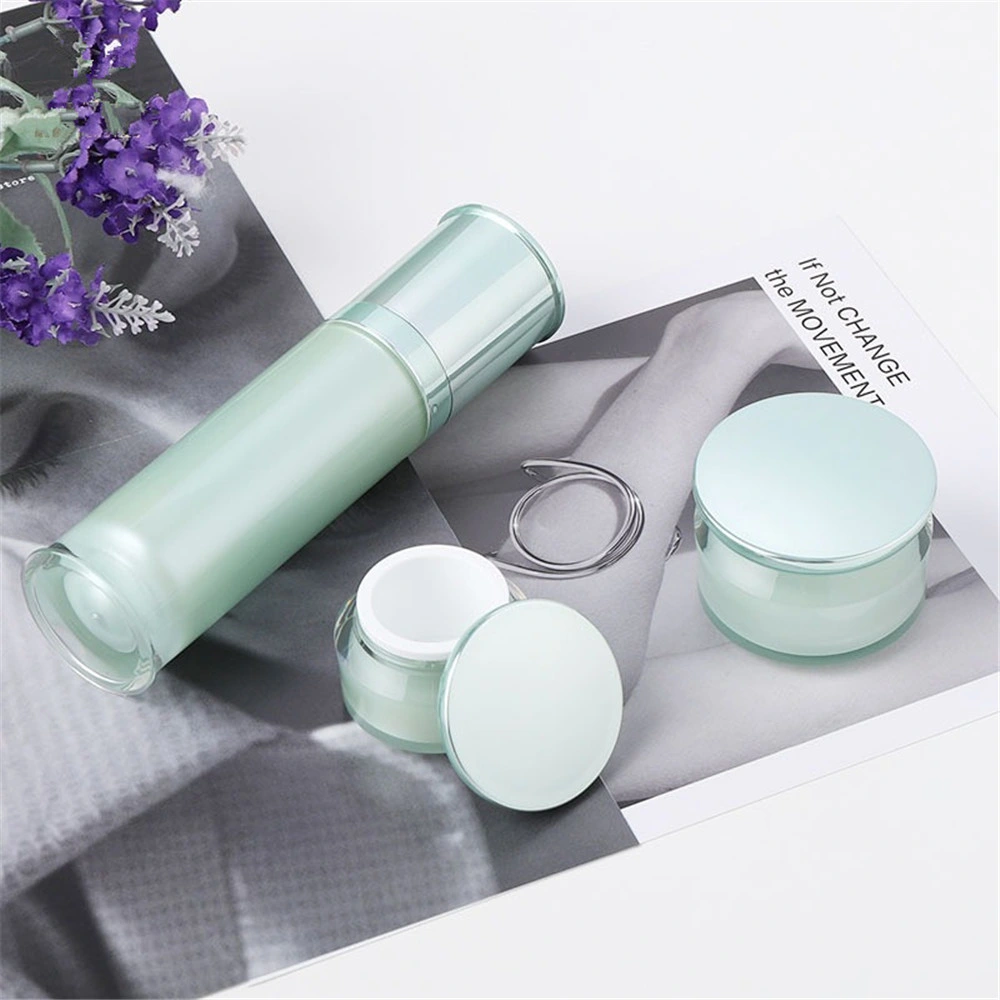 Luxury Skincare Packaging Cosmetic Bottle Gold Cap Glass Pump Sprayer Skin Care Essence Container Glass Lotion Bottle and Jar