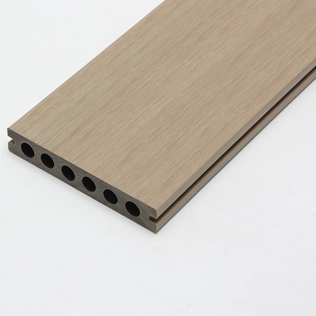 Preço baixo à prova de madeira personalizado composto de plástico Flooring deck exterior WPC Board