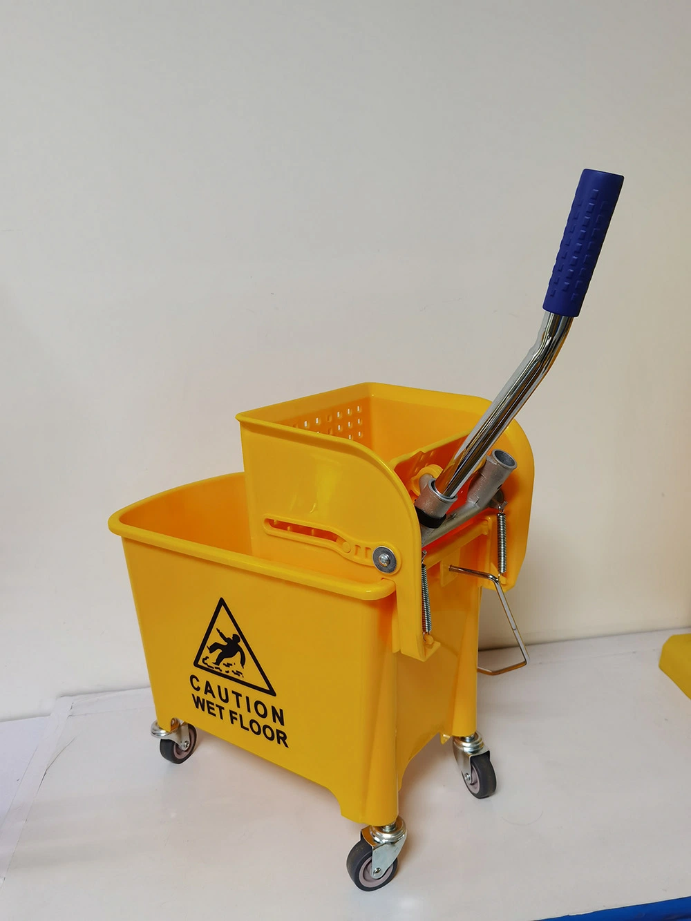 Newmade 20L Mop Wringer Bucket Trolley Cart Cleaning Tools Wringer Trolley