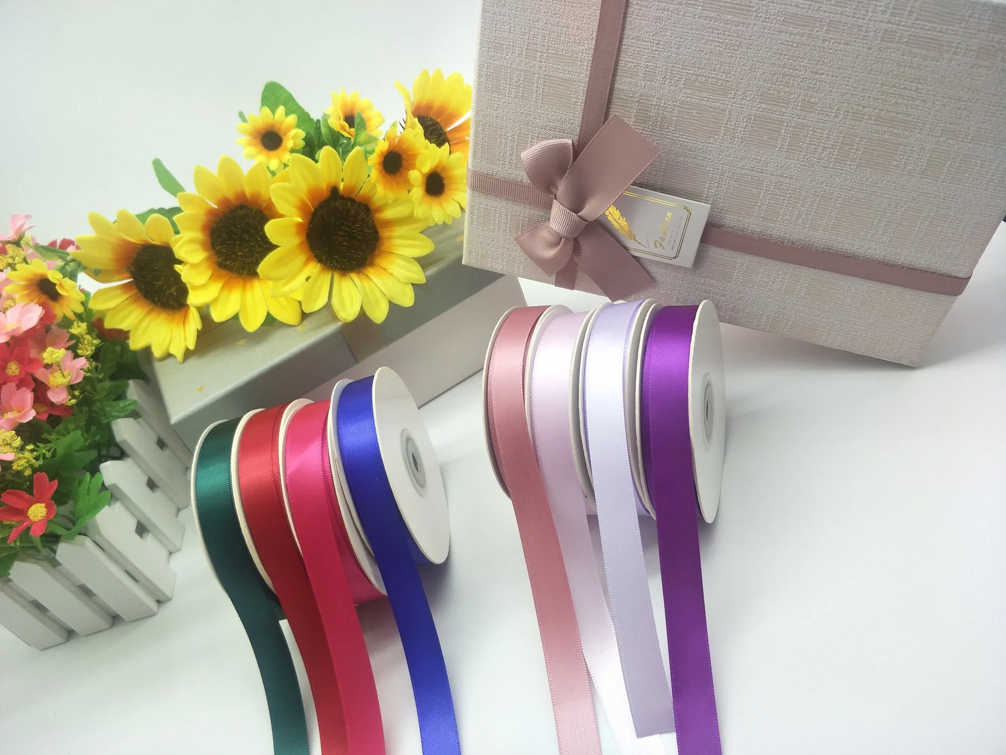 100% Polyester Satin Ribbon for Packing/Gifts