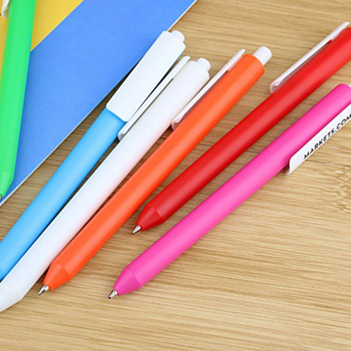 Cheap Plastic Ballpoint Pen with Custom Logo, Promotional Gift Ballpoint Pen