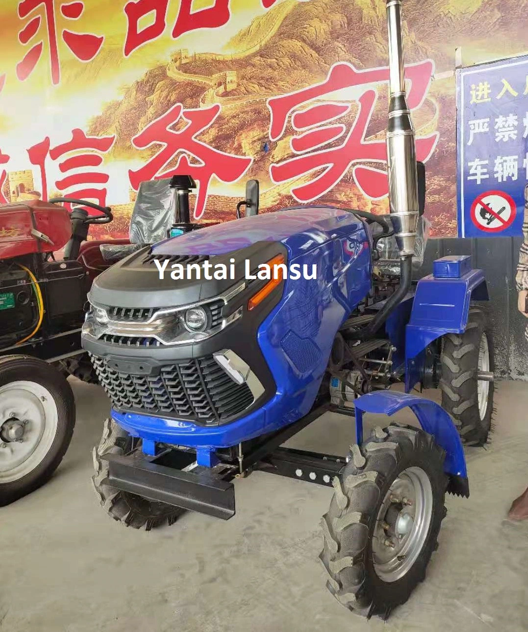 Whosales Chinese Small 4WD Farm Tractors Dealers Price