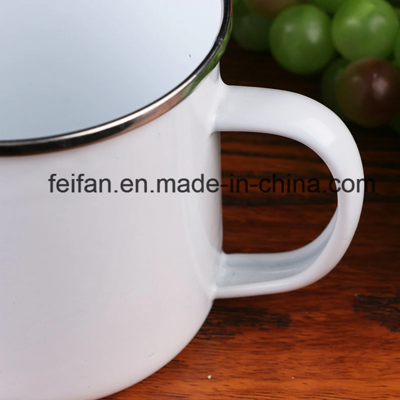 L'émail de couleur blanc Mug Set/Ensemble de la Plaine de l'émail de couleur tasse mélanger avec le bac