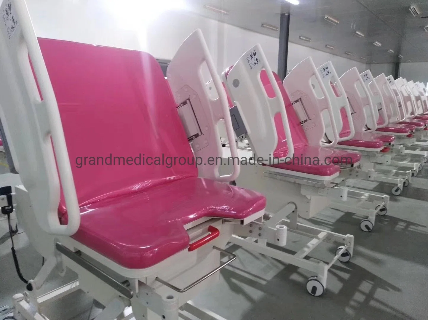 Hospital Equipment Obstetric Birthing Delivery Bed Electric Gynaecology Operating/Operation Table