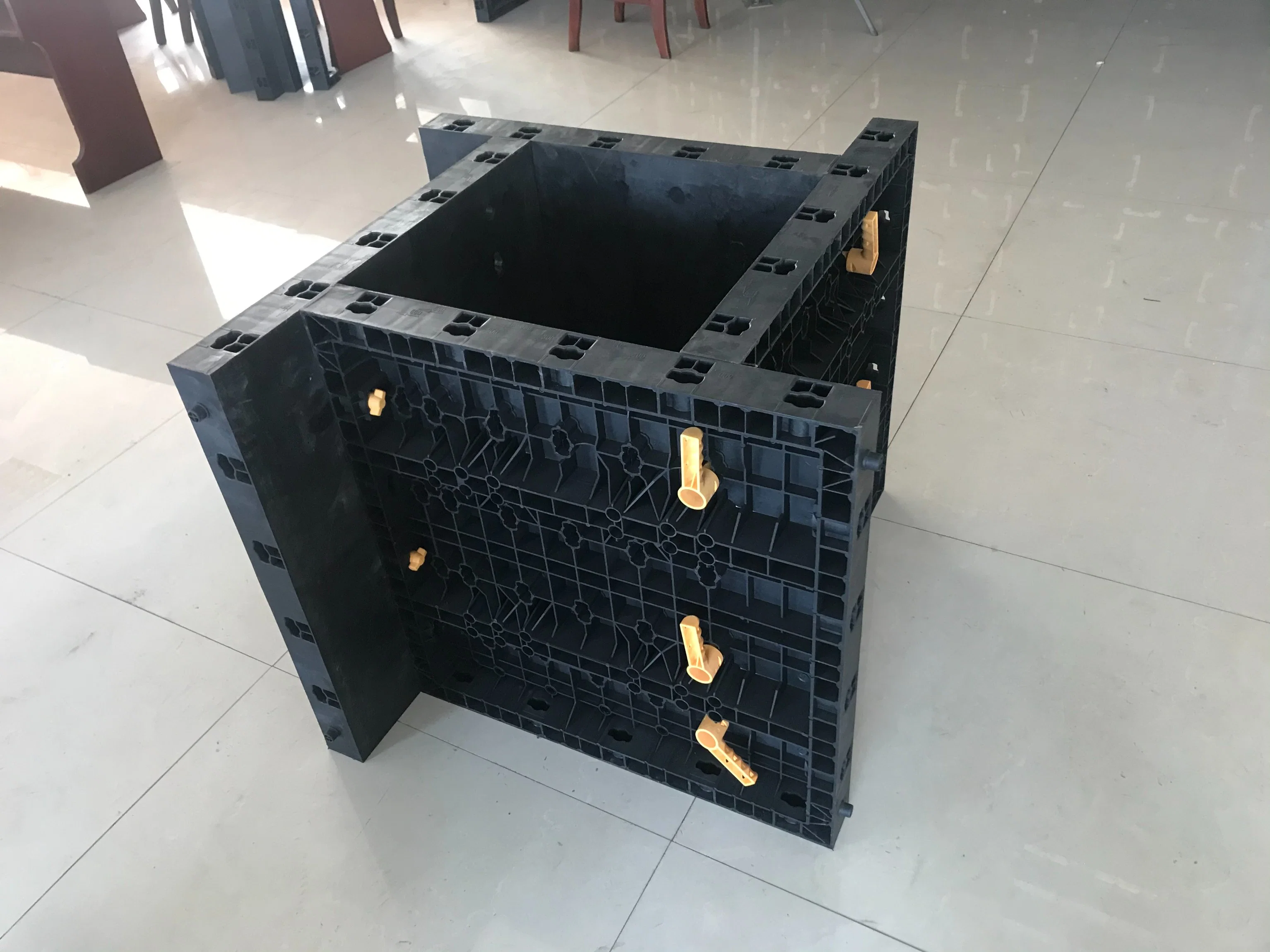 China Hot Sale Reusable Adjustable Concrete ABS Plastic Column Formwork for Building Construction Popular in Indonesia