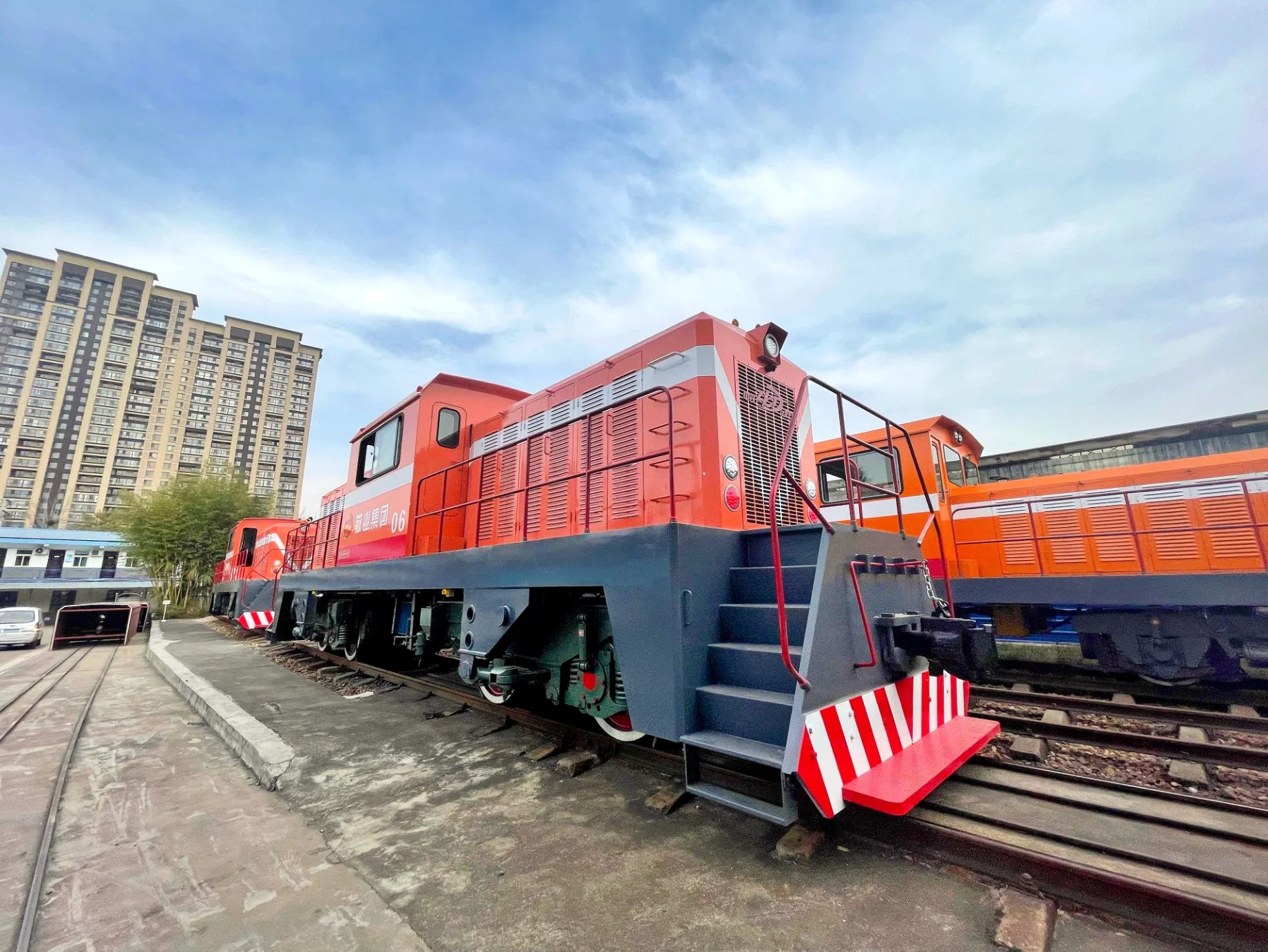 Locomotora de derivación diésel de doble potencia 2X600HP para 5520 toneladas Máx. Carga de tracción