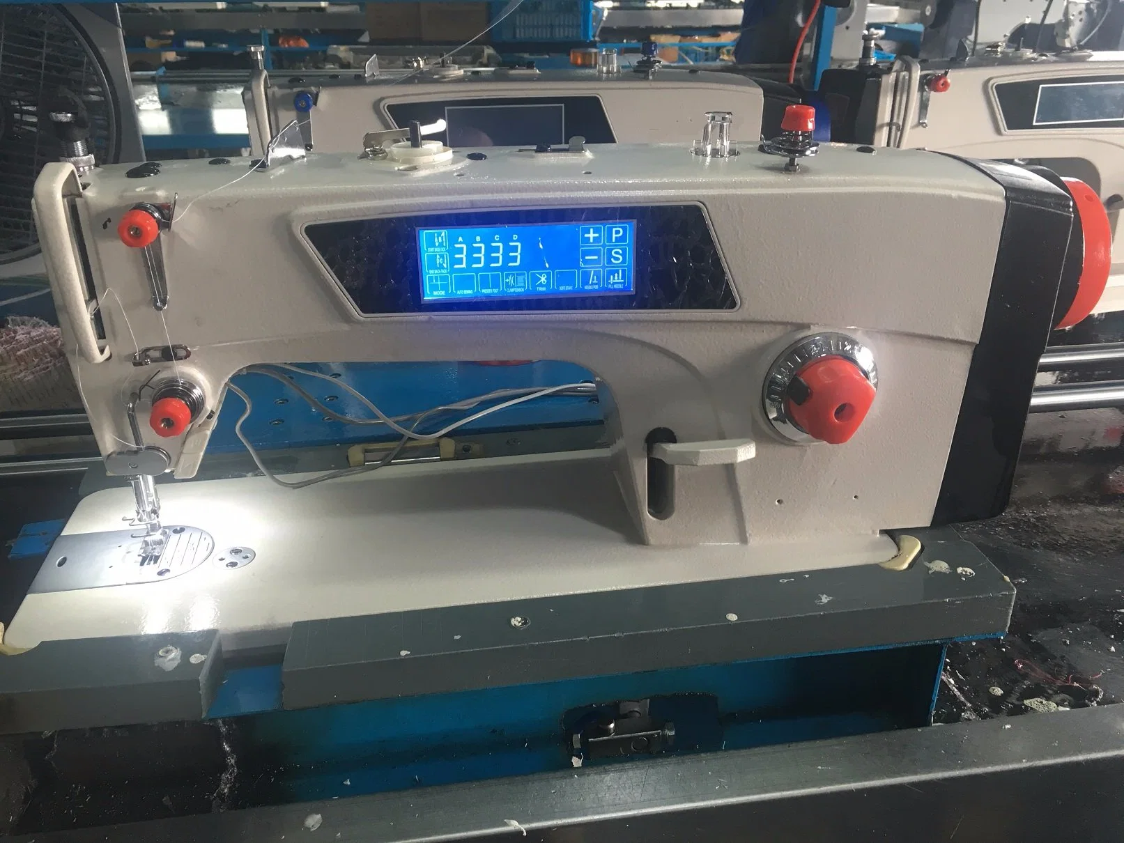 High Speed Direct Drive Intelligent Lockstitch Industrial Sewing Machine Ss-A8-D5