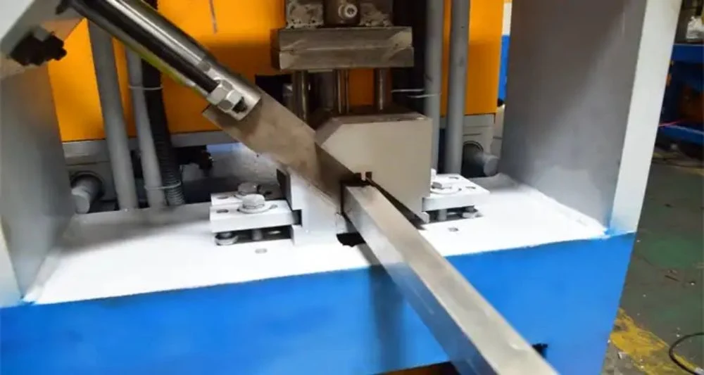 Busbar Bending Cutting Angle Punching Crimping Machine Factory CNC Busbar Bender