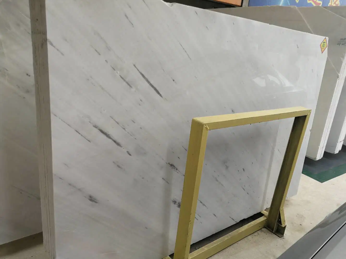 Natural Polished White Marble Slab Stone Products with Grey Grain
