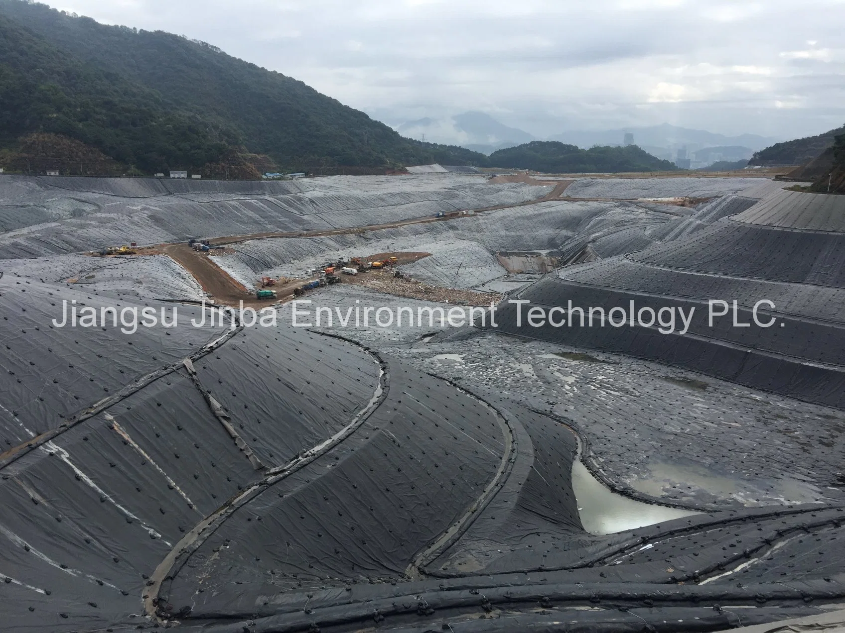 Thickness 3.00mm Anti-Seepage Impervious Geotextile Single-Sided Textured HDPE Geomembrane