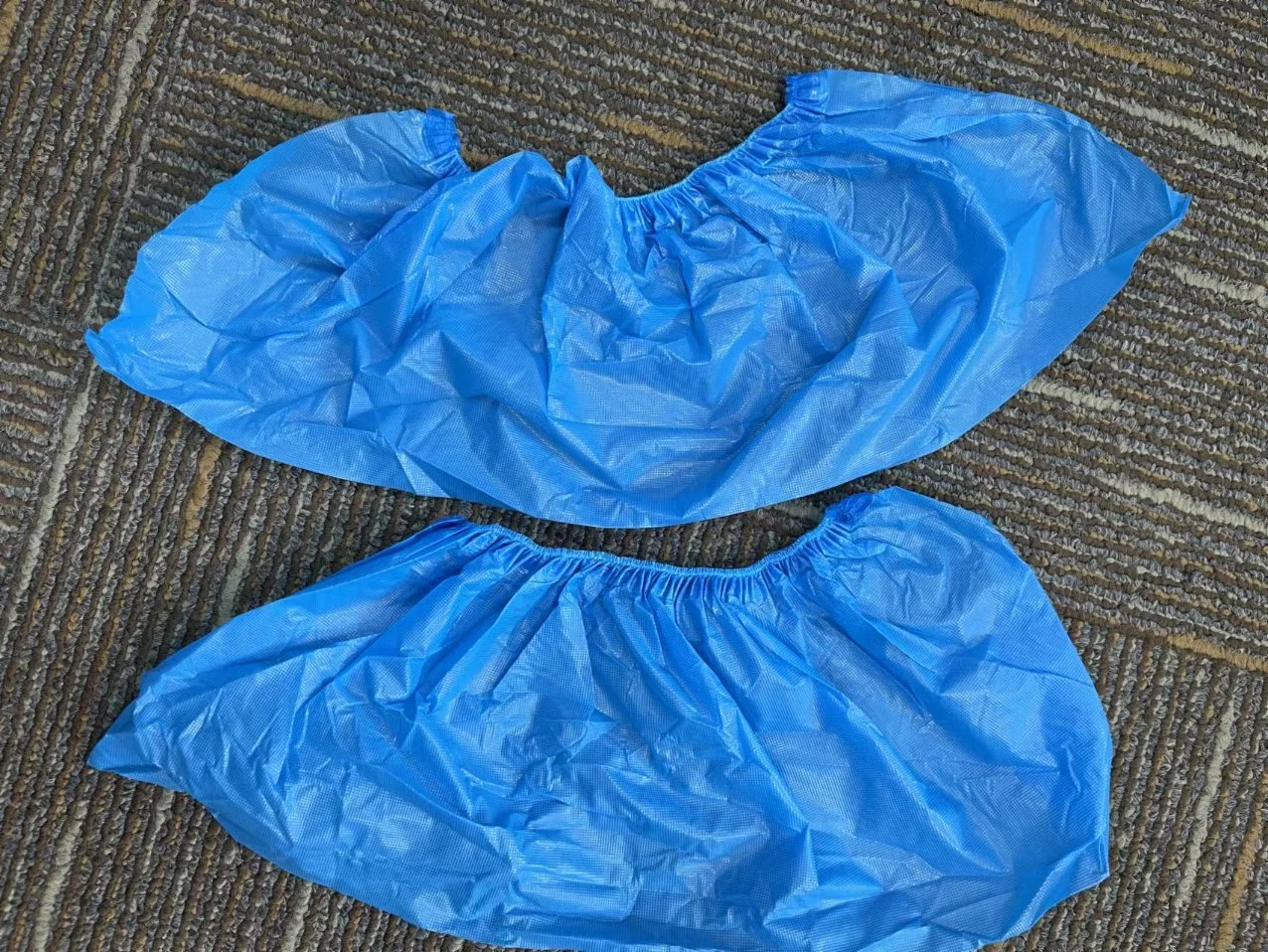 Disposable Anti Slip Waterproof CPE/PE Shoe Cover for Laboratory