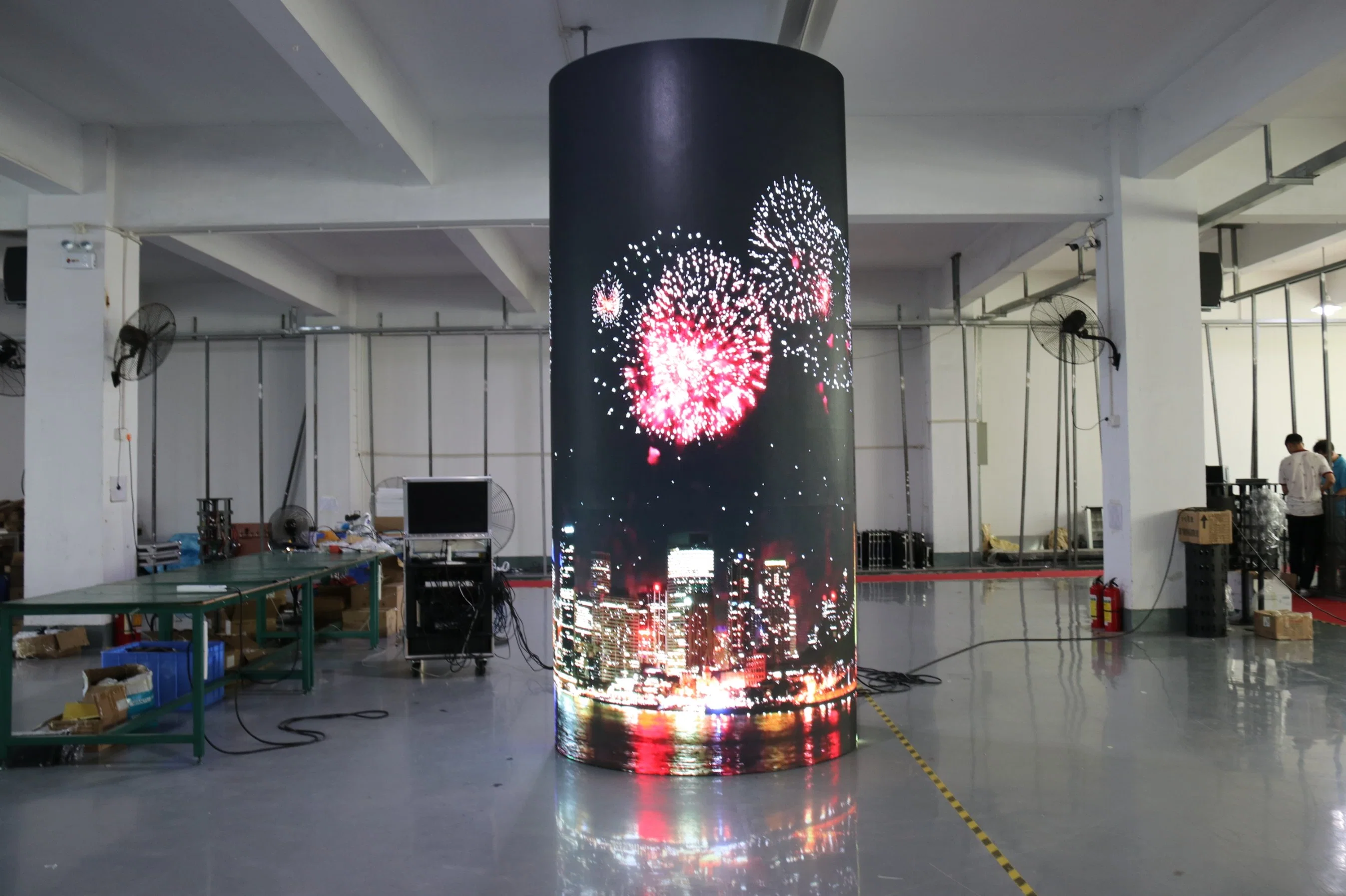 LED Cylindrical Screen