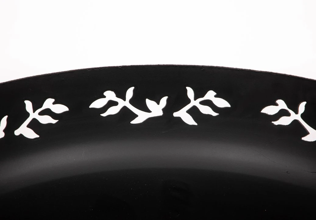 Leaf Symbol Outdoor Metal Fire Bowl with 3 Legs Laser Cutting Design