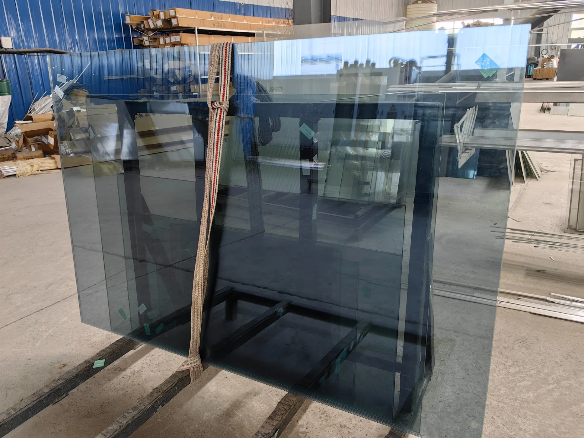 Body Tinted Float Glass 5mm Used for Automobile Windowshields in Russia