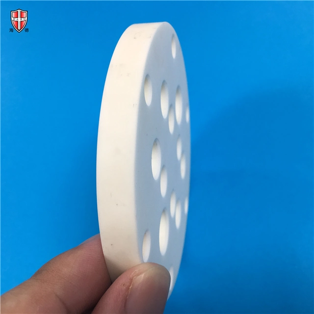 White Durable and Preservative Alumina Ceramic Plate Customized for Industry