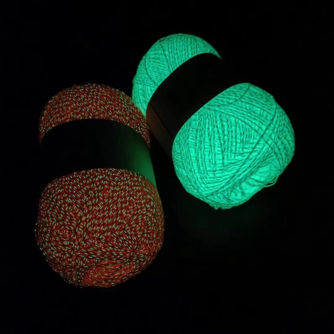 100% Ring Spun Polyester Luminous Hand Knitting Yarn 2mm Glow in The Dark Chunky Yarn