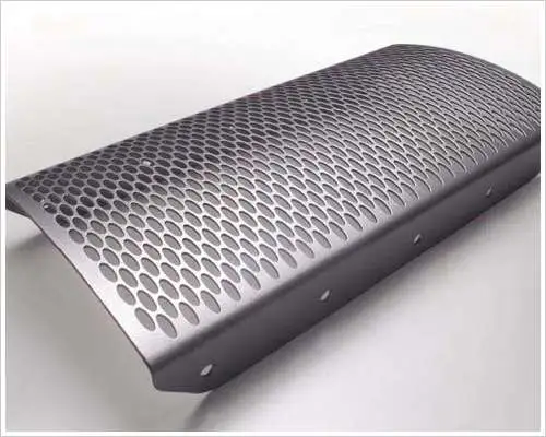 Stainless Steel Perforated Wire Mesh with 0.3mm-0.7mm Thickness