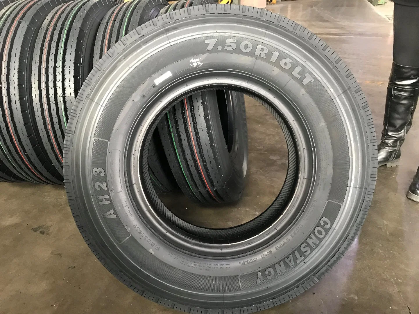 Constancy Ah23 Radial Truck Bus Tyre (7.50R16)