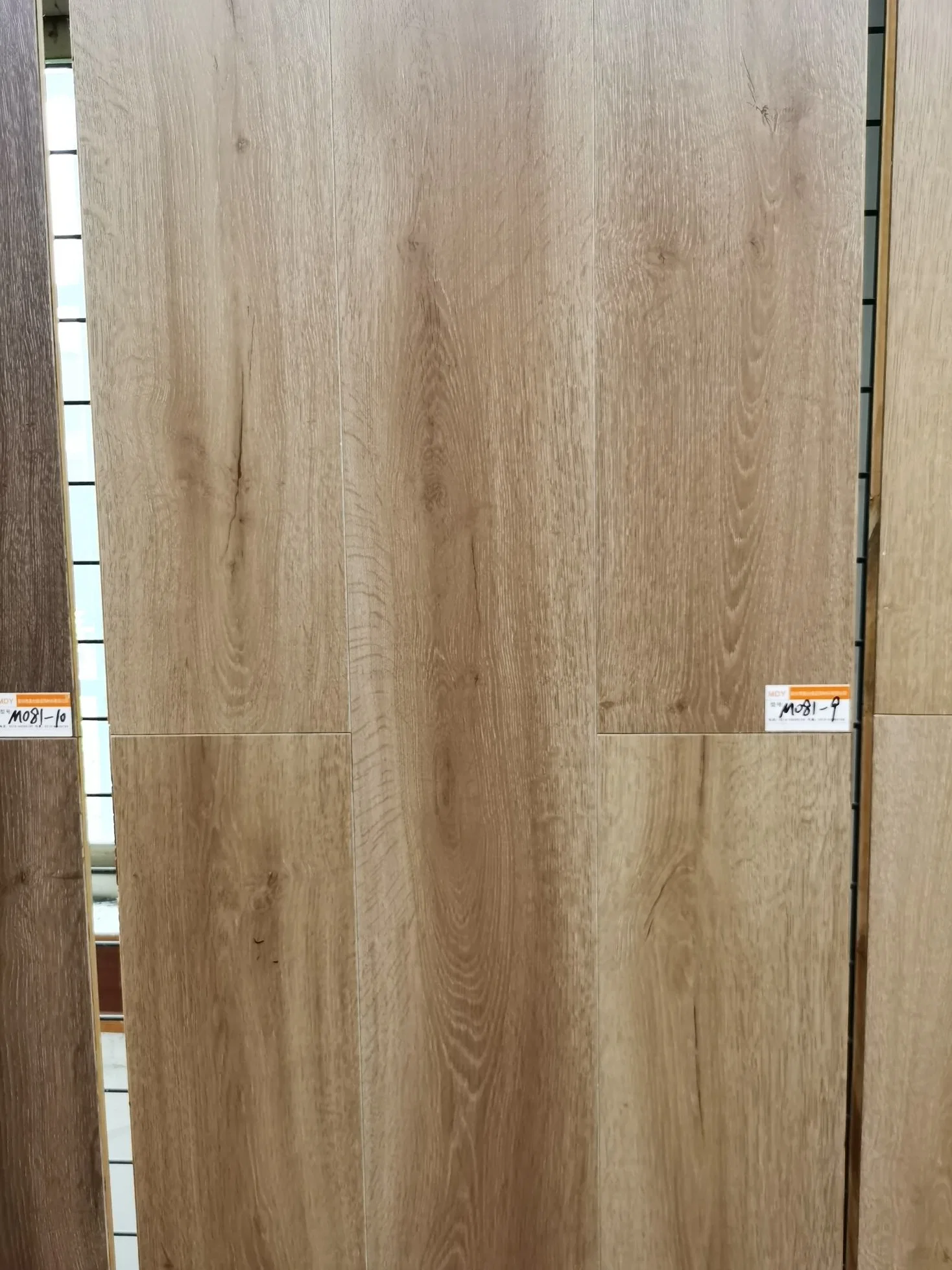 High-Density Home Decor Wooden Laminated HDF Laminate Flooring Factory in China