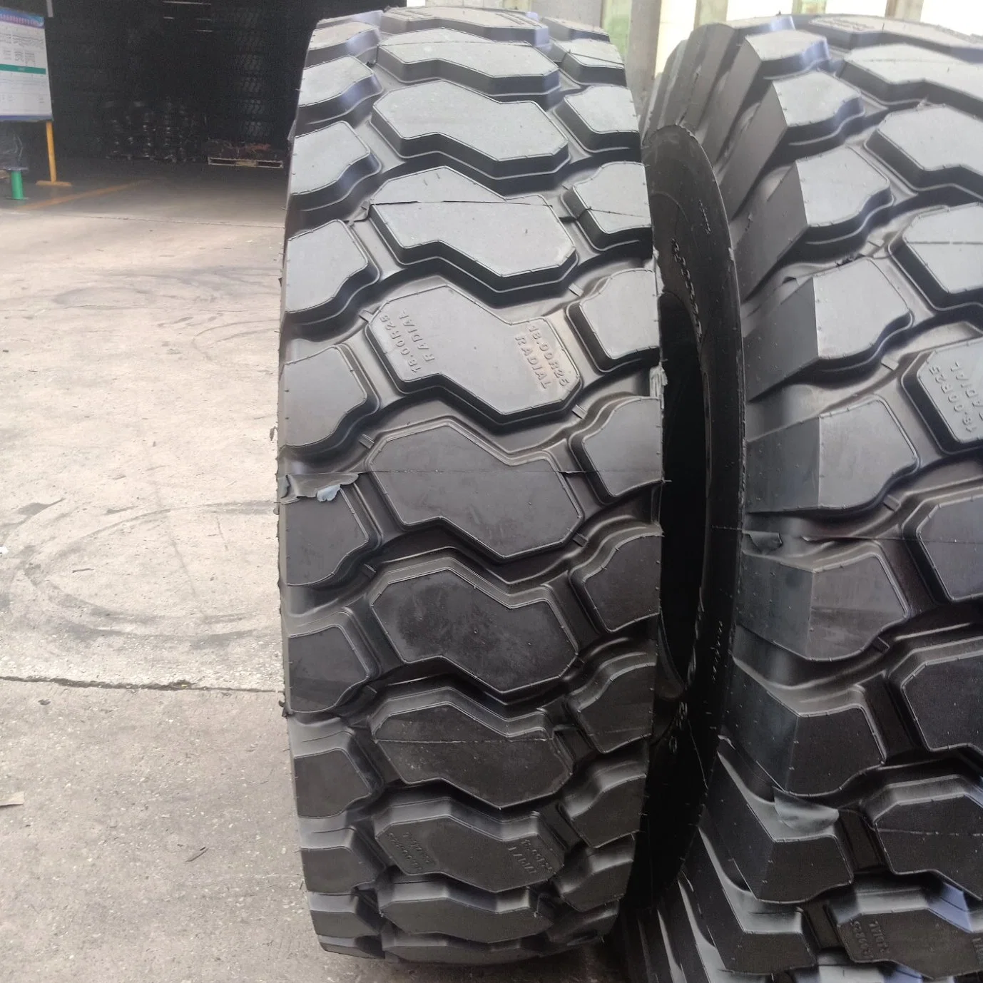 Pneu industrial, pneus Bias OTR, pneu para escavadora 17.5-25 20.5-25 23.5-25
