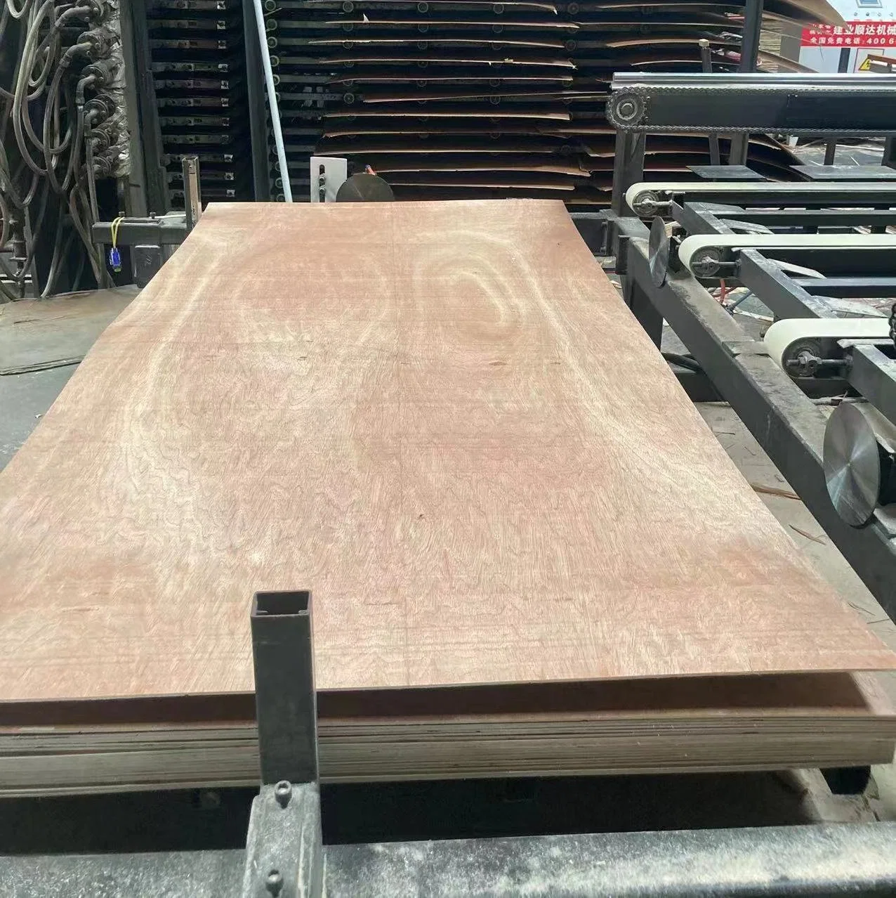 2/3/4mmbintangor Commercial Plywood Urea Formaldehyde Resin for Plywood