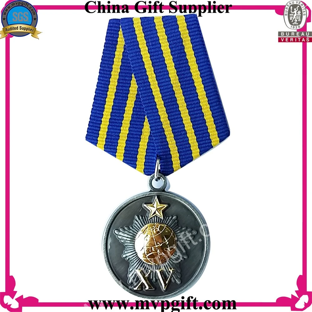 China Custom High quality/High cost performance Metal 2 Tone Color Enamel Military Souvenir Badge