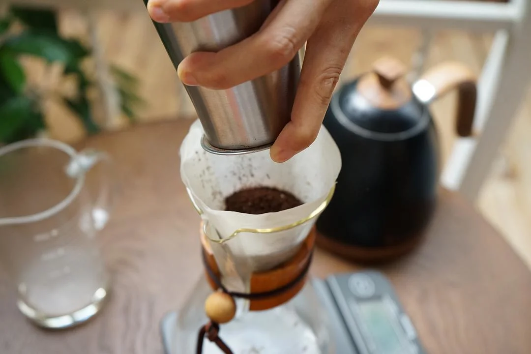 Kaffeekanne über Kaffeemaschine Pour wiederverwendbar mit Edelstahl Filter hitzebeständige Glas Kaffee Dripper mit Echtholz Kragen Halter