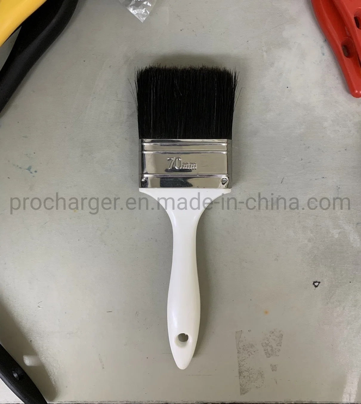 #650 Flat Paint Brush with Plastic Handle and Synthetic Black Bristle