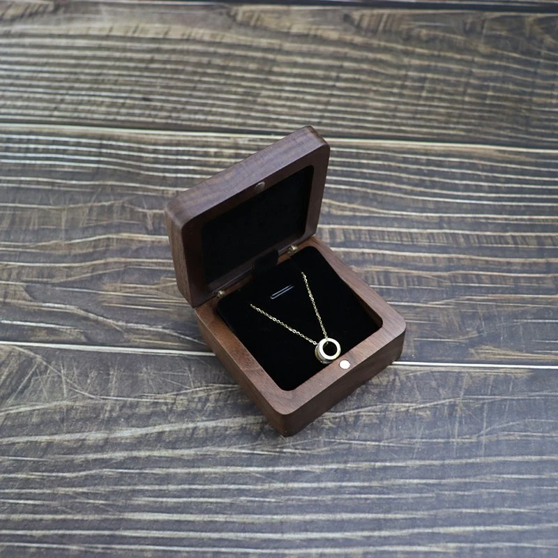 Ea255 Black Walnut Boxing for Pendant Bracelet Gift Boxes Small Display Custom Chain Packaging Wooden Necklace Jewelry Box