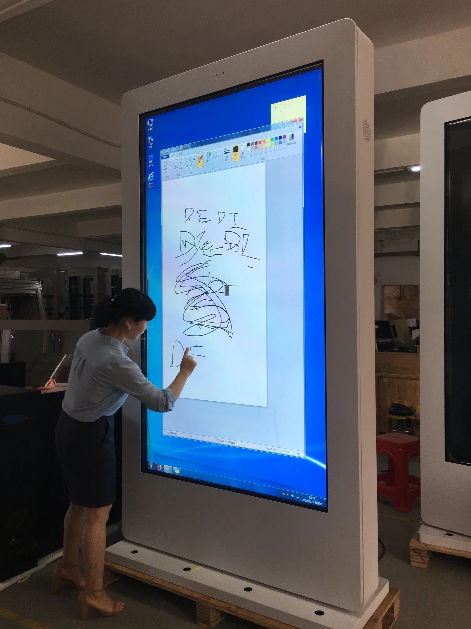 82 polegadas LCD externo Leitor Publicidade Ad Exibir máquina de publicidade