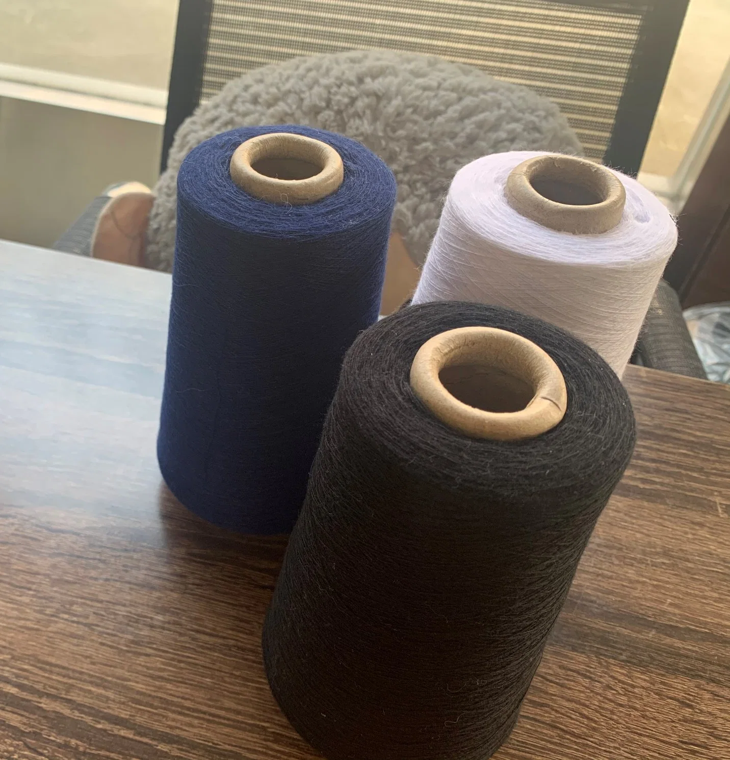 Regenerated Cotton Yarn 6s-32s Recycled Yarn Soft Hand Feeling Recycled Yarn